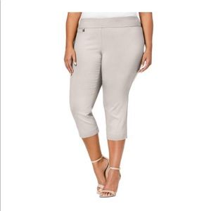 Alfani Womens Plus Tummy Control Capri Pants 18W